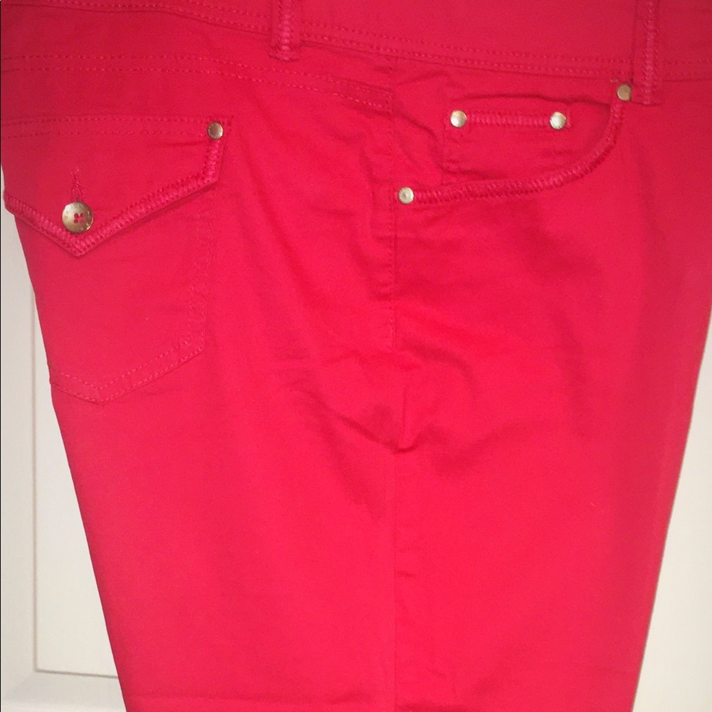 Bandolino bohemian capris